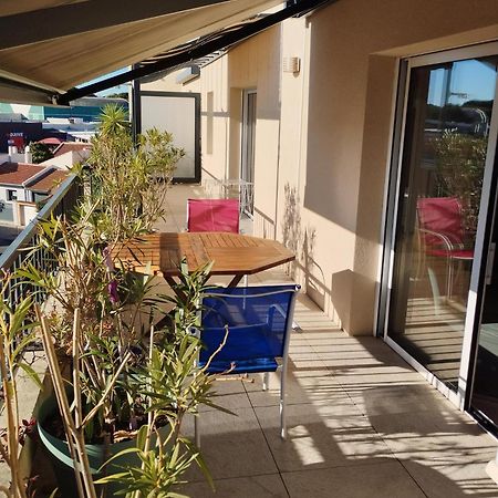 Appartement A Proximite Du Centre Et De La Plage A Meze Bagian luar foto