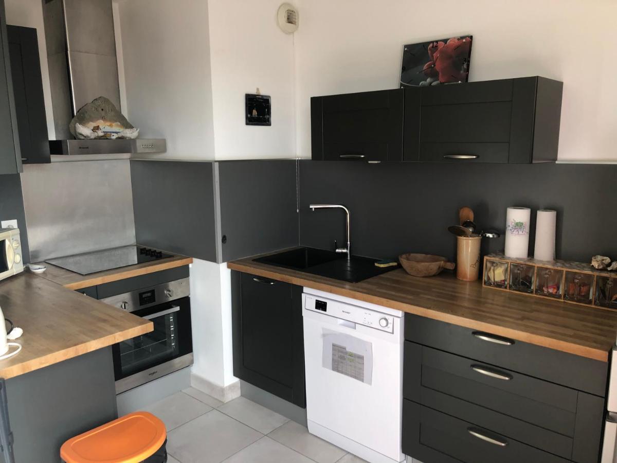 Appartement A Proximite Du Centre Et De La Plage A Meze Bagian luar foto