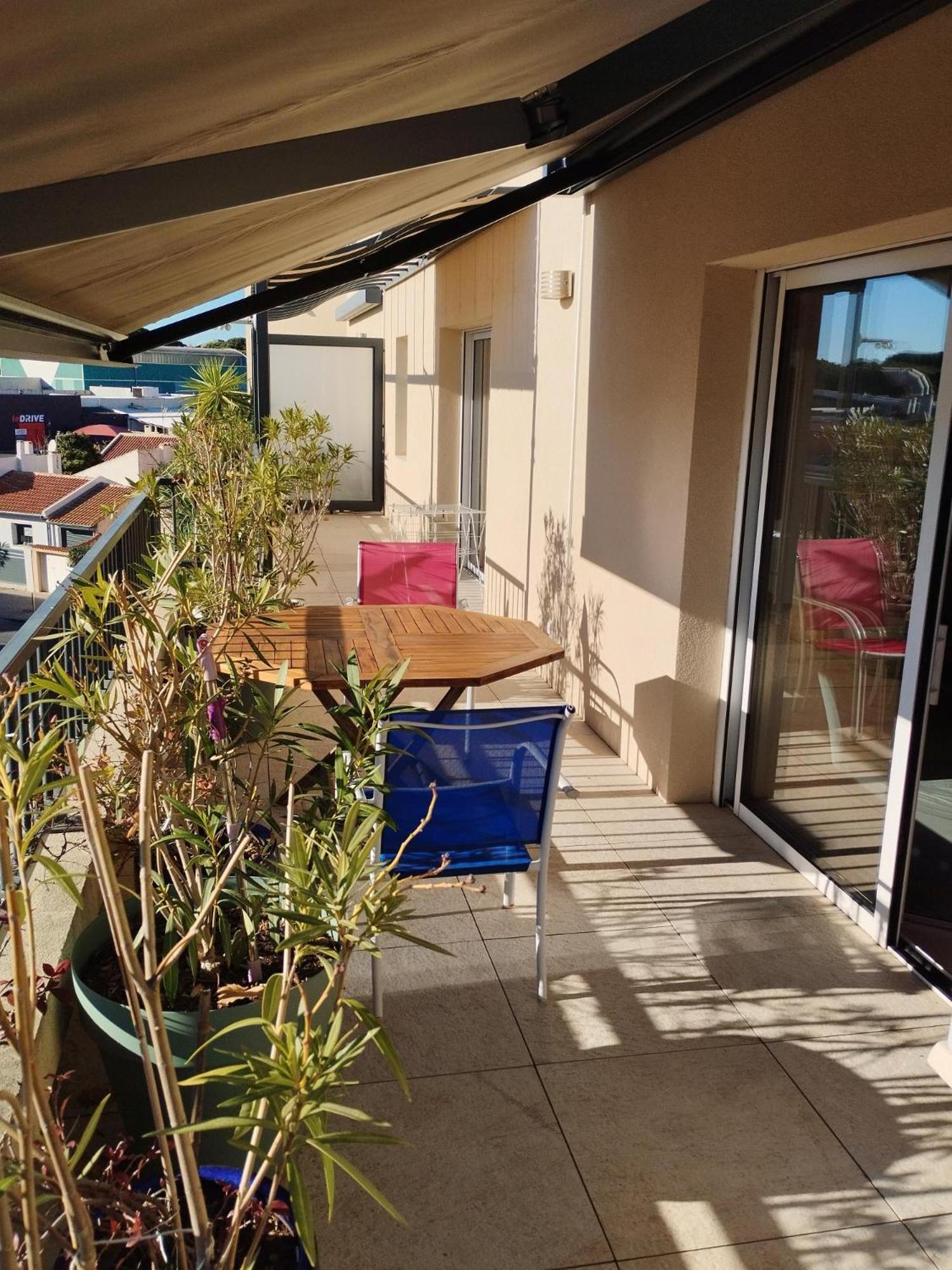 Appartement A Proximite Du Centre Et De La Plage A Meze Bagian luar foto